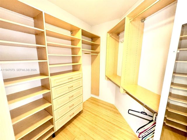 2000 Island Blvd 1801, Aventura, FL 33160