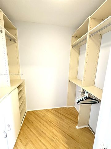 2000 Island Blvd 1801, Aventura, FL 33160