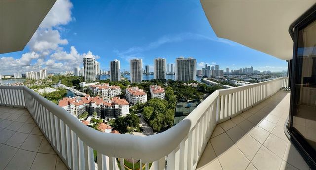 2000 Island Blvd 1801, Aventura, FL 33160