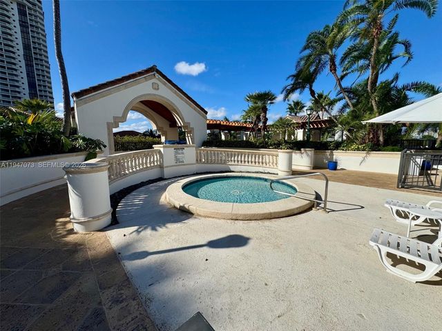 2000 Island Blvd 1801, Aventura, FL 33160