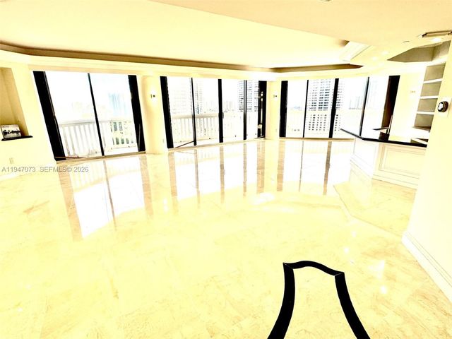 2000 Island Blvd 1801, Aventura, FL 33160