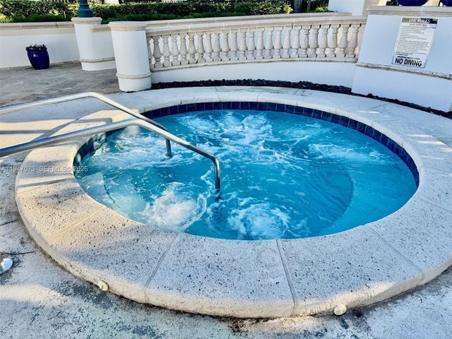 2000 Island Blvd 1801, Aventura, FL 33160