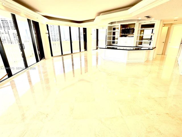 2000 Island Blvd 1801, Aventura, FL 33160