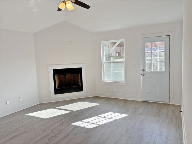 1615 Jones Street, Greenville, TX 75401