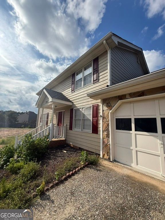 1726 Ridgedale Drive, Snellville, GA 30078