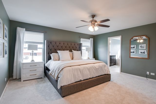 3545 AYRES Drive, Aurora, IL 60506