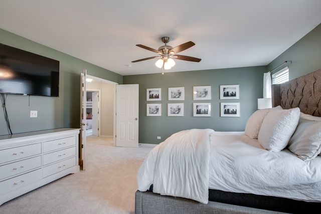 3545 AYRES Drive, Aurora, IL 60506