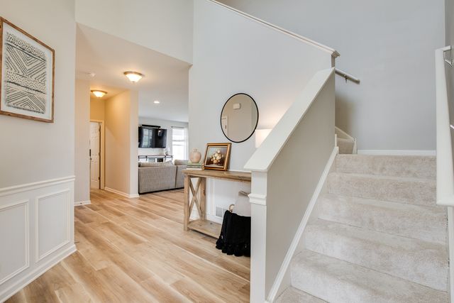 3545 AYRES Drive, Aurora, IL 60506