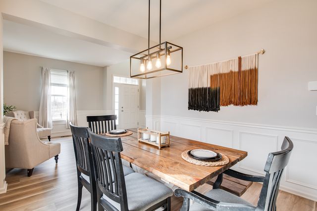 3545 AYRES Drive, Aurora, IL 60506