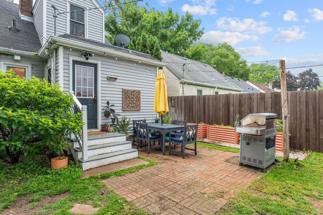 1133 California Avenue W, Saint Paul, MN 55108