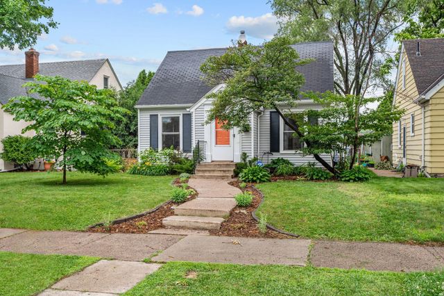 1133 California Avenue W, Saint Paul, MN 55108
