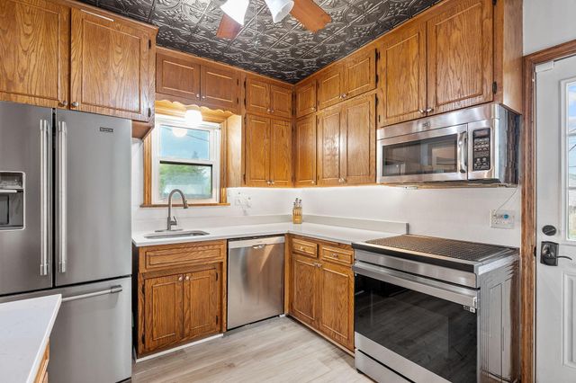1133 California Avenue W, Saint Paul, MN 55108