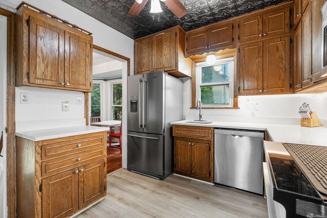 1133 California Avenue W, Saint Paul, MN 55108