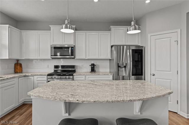 325 Denali Court, Macedonia, OH 44056