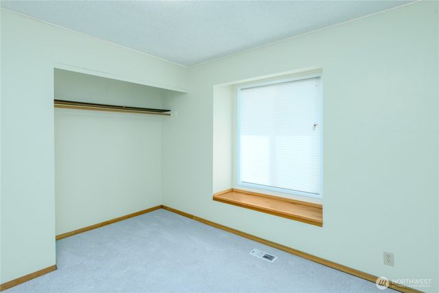 62 SE Viewmont Drive, Moses Lake, WA 98837