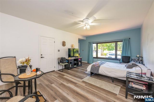 6 May Avenue, Pequannock Township, NJ 07444