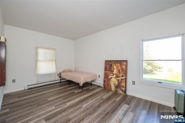 6 May Avenue, Pequannock Township, NJ 07444