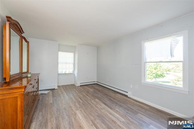 6 May Avenue, Pequannock Township, NJ 07444