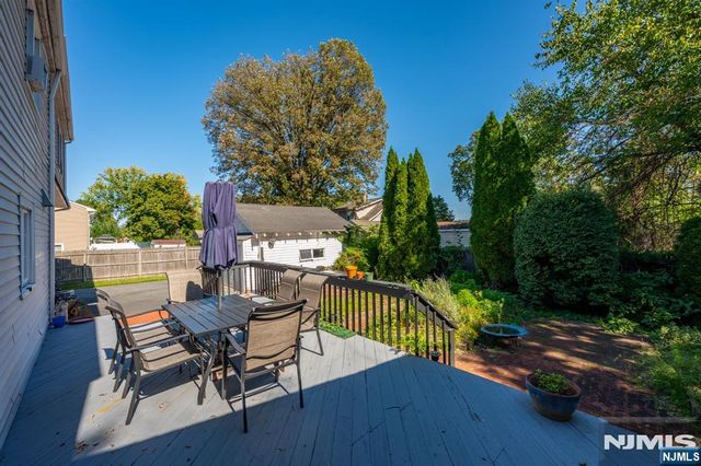 6 May Avenue, Pequannock Township, NJ 07444