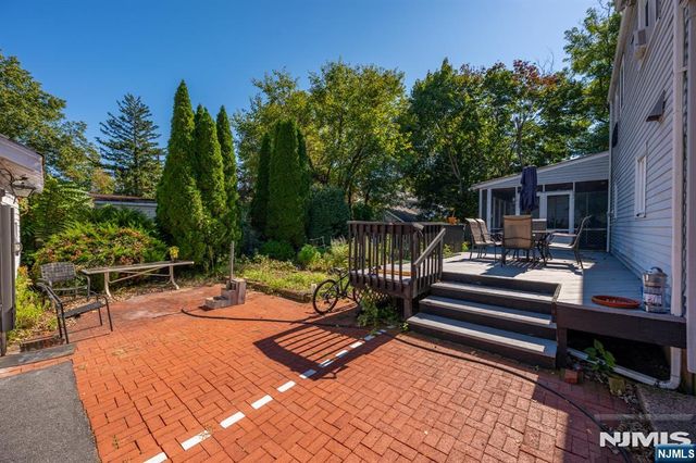 6 May Avenue, Pequannock Township, NJ 07444