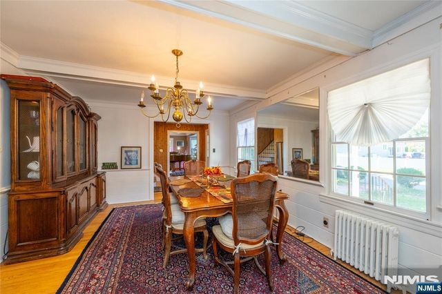 6 May Avenue, Pequannock Township, NJ 07444