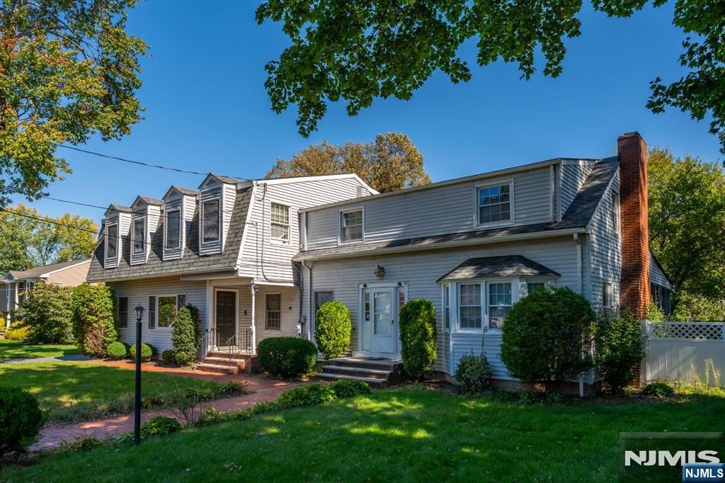 6 May Avenue, Pequannock Township, NJ 07444