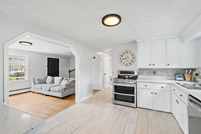 76 Faith Ave, Dracut, MA 01826