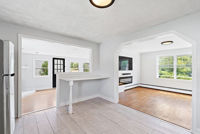 76 Faith Ave, Dracut, MA 01826