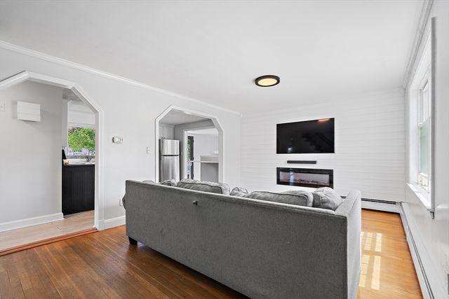 76 Faith Ave, Dracut, MA 01826