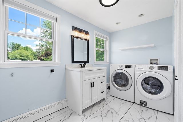 76 Faith Ave, Dracut, MA 01826
