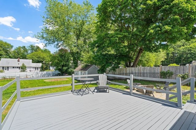 76 Faith Ave, Dracut, MA 01826