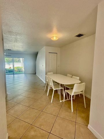 22162 Majestic Woods Way, Boca Raton, FL 33428