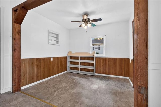 935 W Walnut Street, Nevada, MO 64772