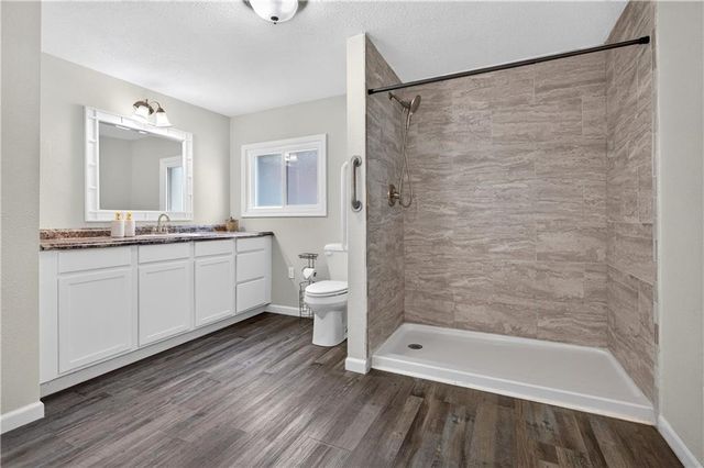 935 W Walnut Street, Nevada, MO 64772