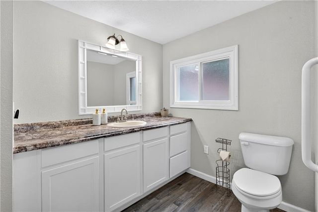 935 W Walnut Street, Nevada, MO 64772