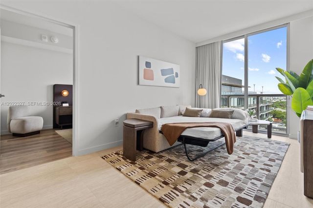 1611 SW 2nd Avenue 817, Miami, FL 33129