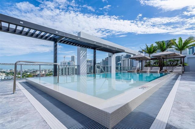 1611 SW 2nd Avenue 817, Miami, FL 33129