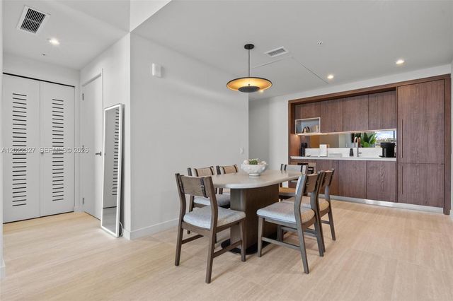 1611 SW 2nd Avenue 817, Miami, FL 33129