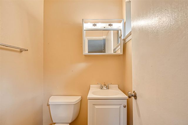 14427 Campden Hill Road, Houston, TX 77045