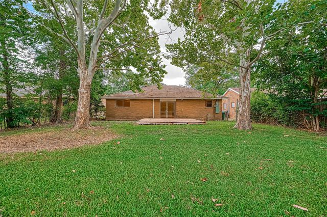 14427 Campden Hill Road, Houston, TX 77045