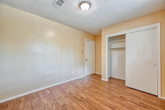 14427 Campden Hill Road, Houston, TX 77045