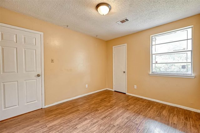 14427 Campden Hill Road, Houston, TX 77045