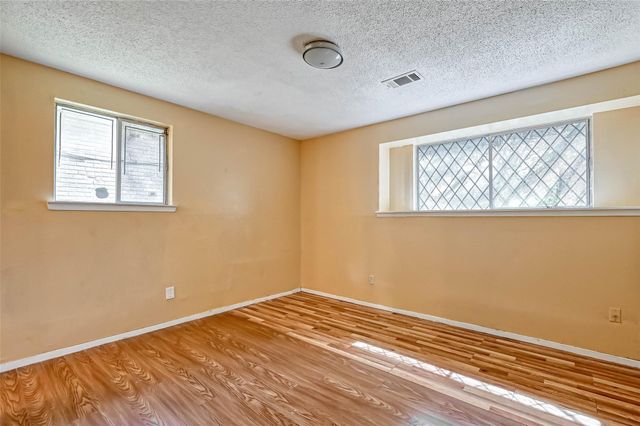 14427 Campden Hill Road, Houston, TX 77045