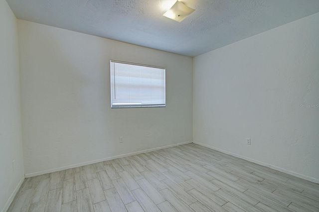 830 N CLAKE STREET, Deland, FL 32724