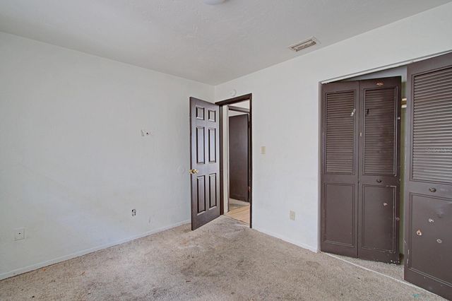 830 N CLAKE STREET, Deland, FL 32724