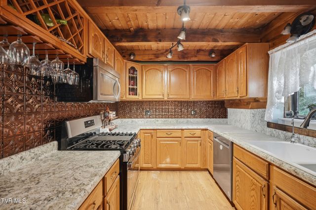 2235 Wampler Hollow Road, Big Stone Gap, VA 24219