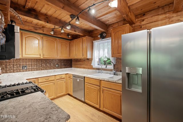2235 Wampler Hollow Road, Big Stone Gap, VA 24219