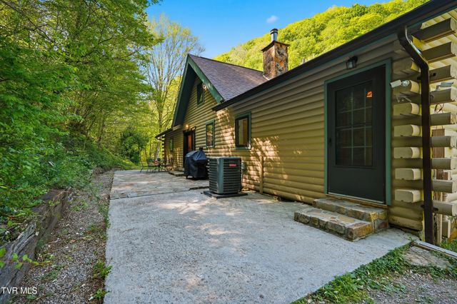 2235 Wampler Hollow Road, Big Stone Gap, VA 24219