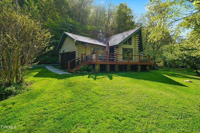 2235 Wampler Hollow Road, Big Stone Gap, VA 24219