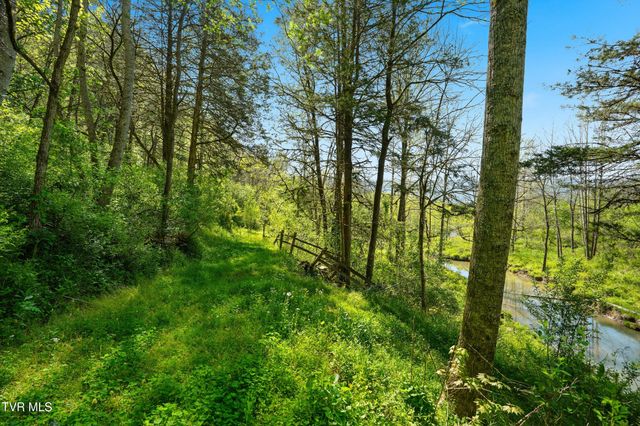 2235 Wampler Hollow Road, Big Stone Gap, VA 24219